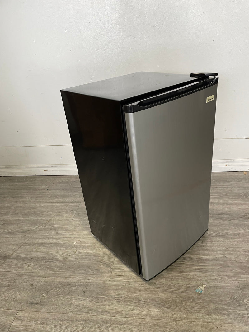 Magic Chef Mini Fridge