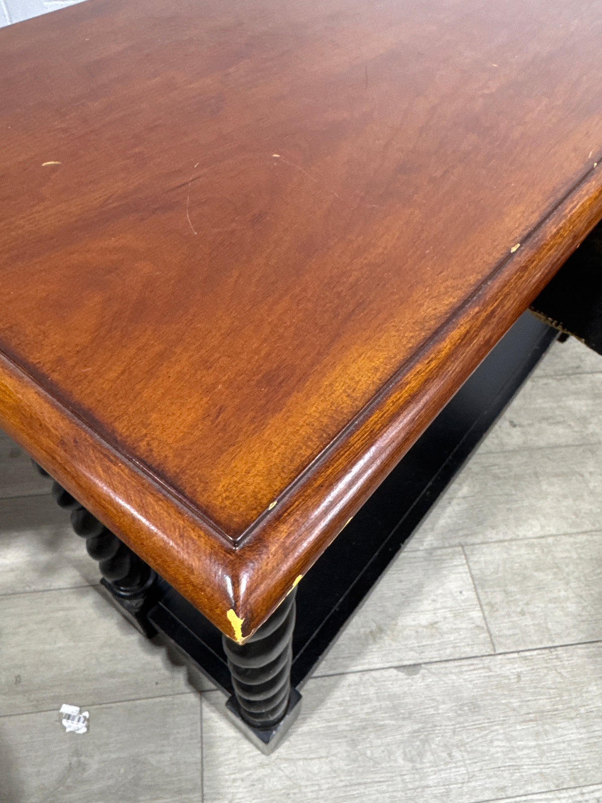Swirled Legs Console Table – Habitat ReStore GTA