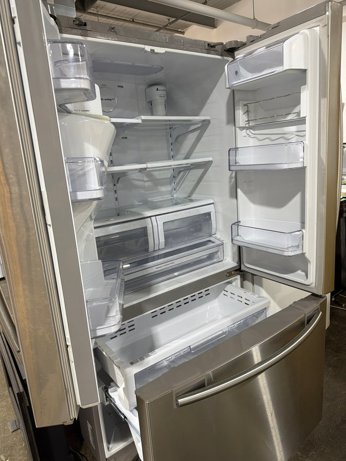 Space Samsung St Steel French Door Refrigerator / Freezer