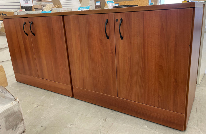 Woodgrain-look Entertainment Unit - 72x29.5x20 inches