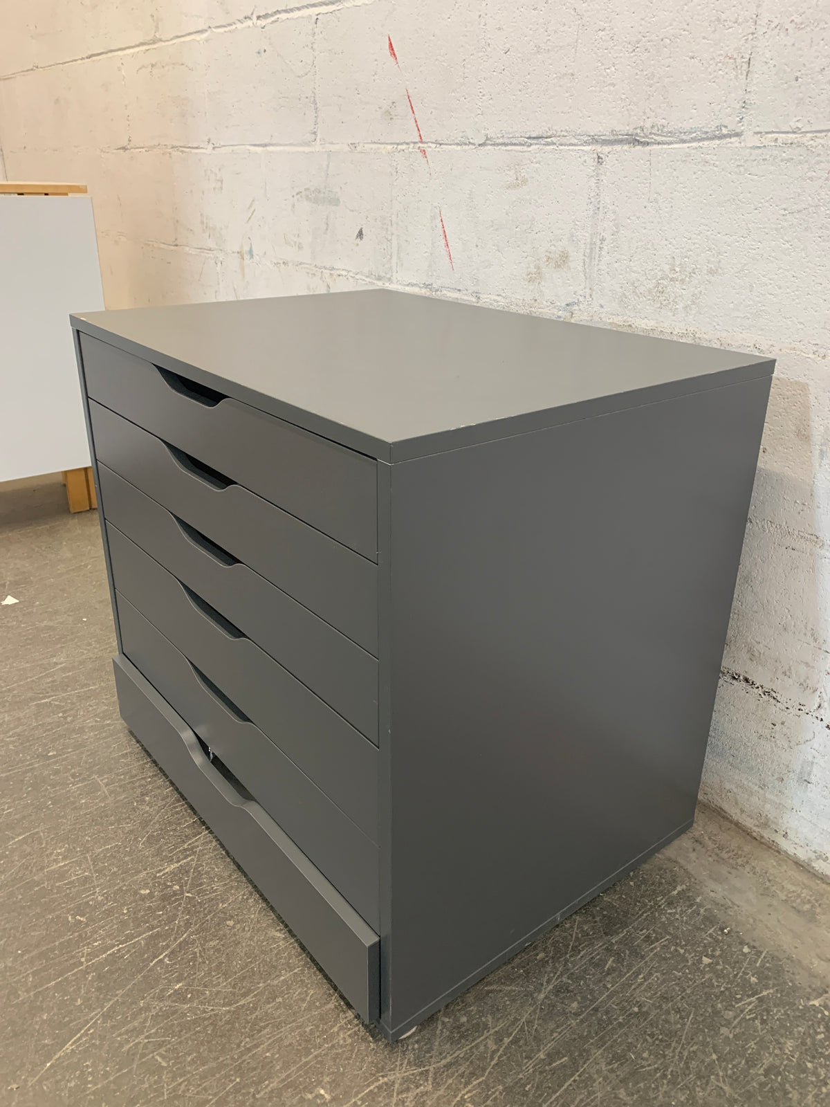 Crafts 6-Drawer Cabinet