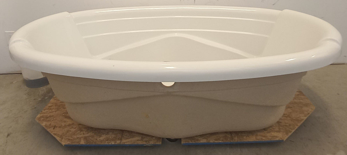 71-inch White Bathtub