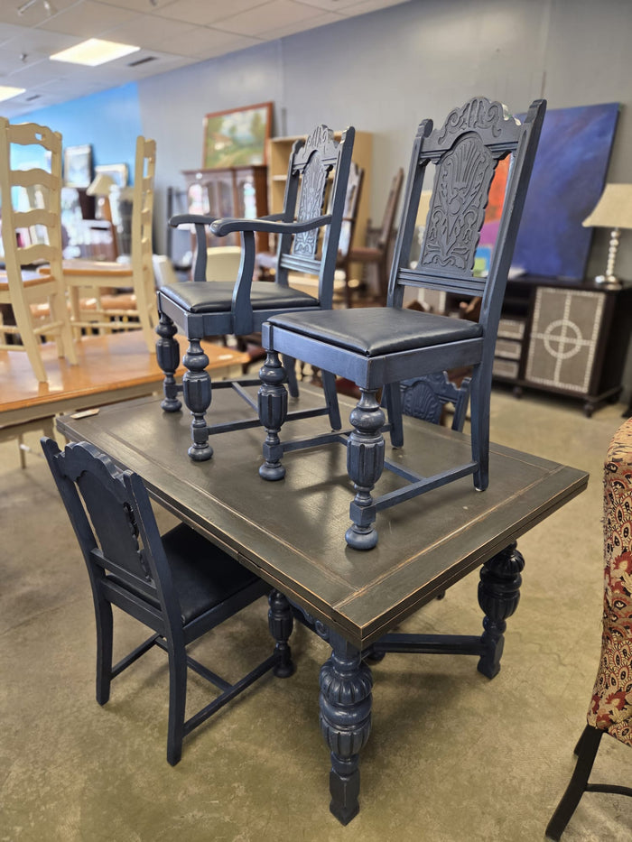 Unique Dining Set in Dark Blue settings