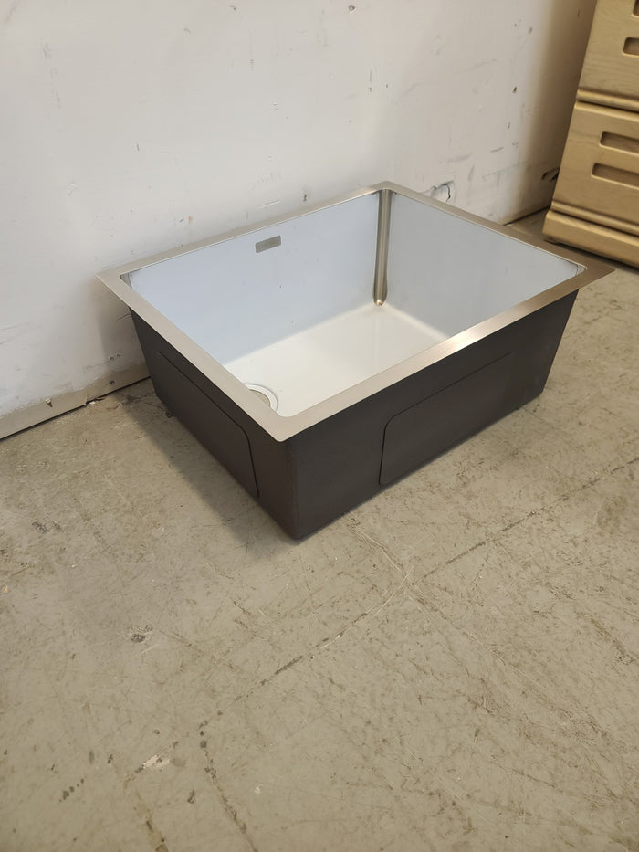22" Stainless Steel Undermount Sink