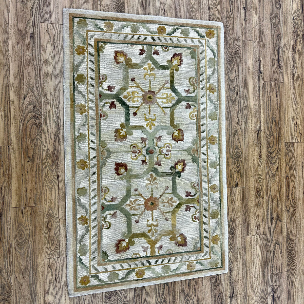 3x5-ft Floral Medallion Area Rug – 100% Wool, Hand Woven, 236