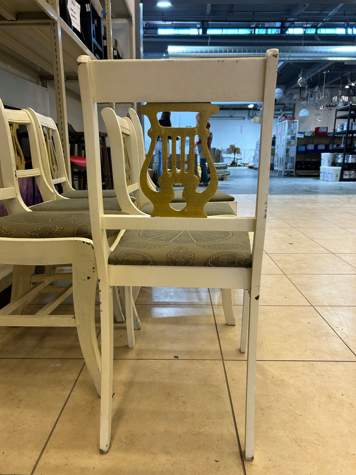 Classic Lyre-Back Dinning Chairs Set