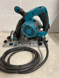 6.5" Makita Plunge Cut Circular Saw
