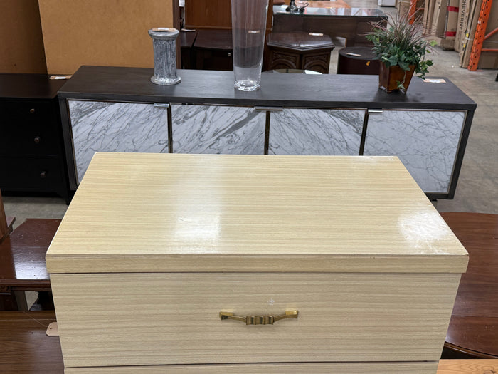 Light Colored Veneer 4 Drawer Dresser
