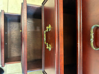 Calcillos Dresser (As is)