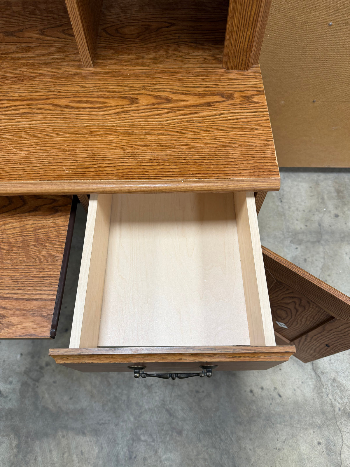 Sauder Orchard Hills Computer Desk with Hutch