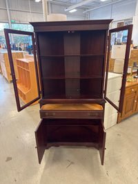 Traditional Mahogany Corner Cabinet