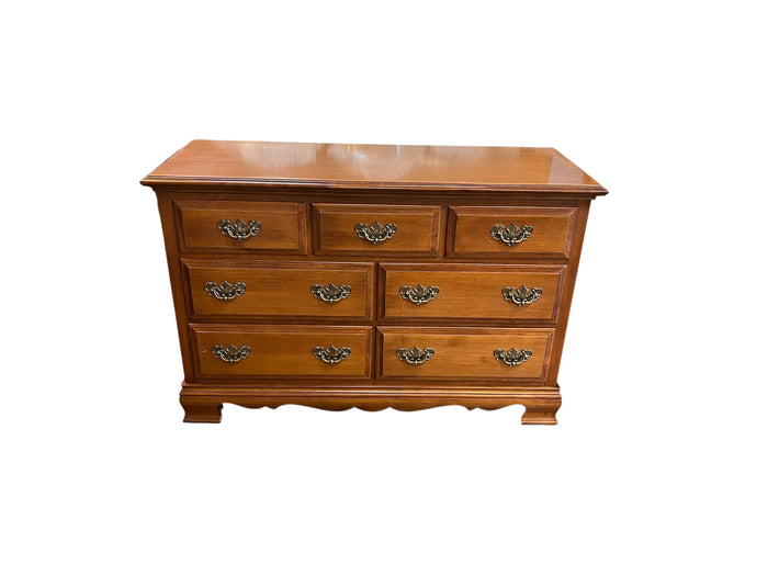 Krohler 7 Drawer Wooden Dresser