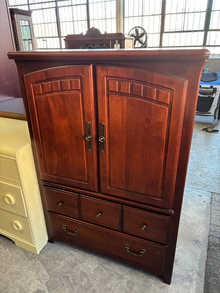 39”W Brown Bedroom Dresser