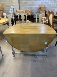 48"W Oval Dining Set w/ 6 Chairs