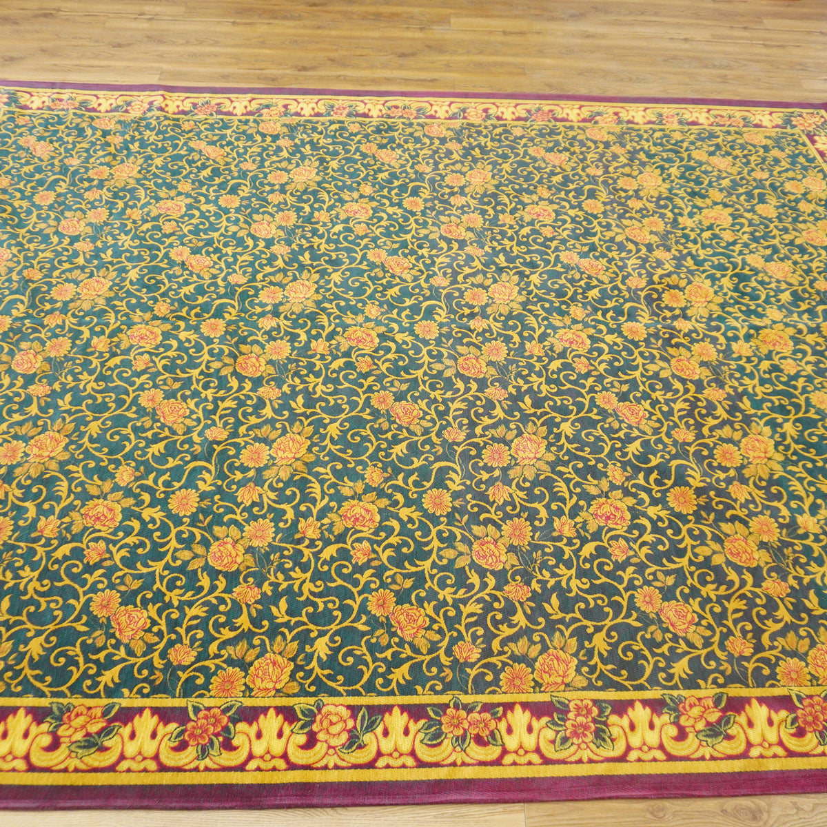 9x12-ft Chenille Floral Rug - Red, Gold, Green