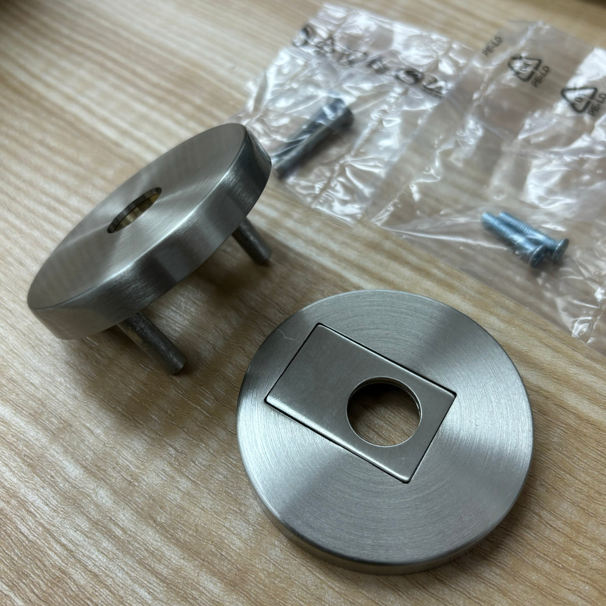 Round Rose – Satin Finish, 8000MRM-SUS15