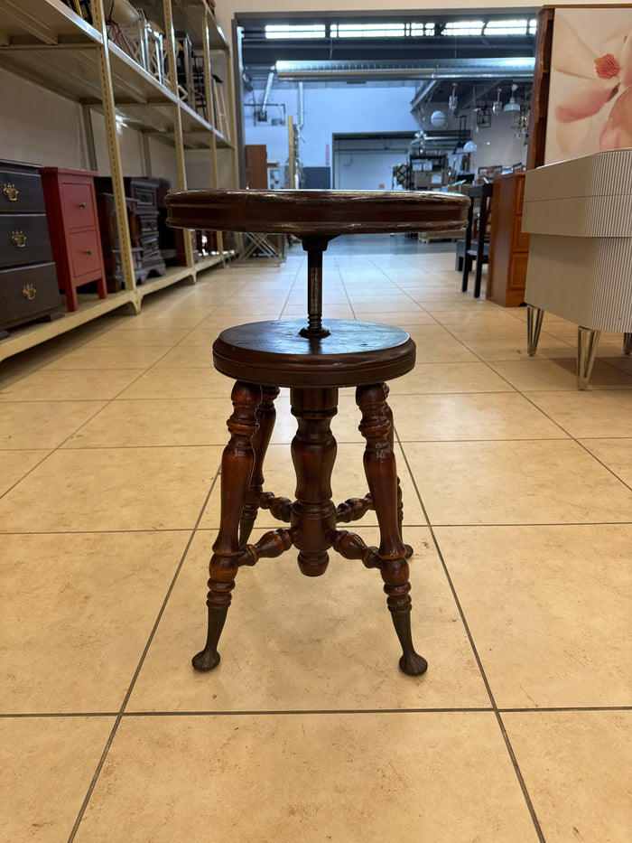 Antique Piano Stool by Thomas Organ and Piano Company