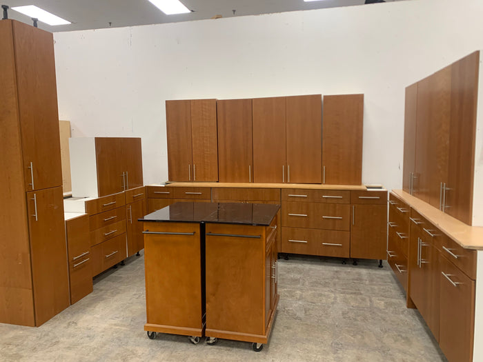 North Kitchen w/ Mobile Island