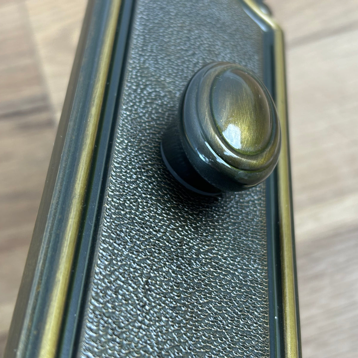 Flat Ornate Door Plate with Knob, 8525U59