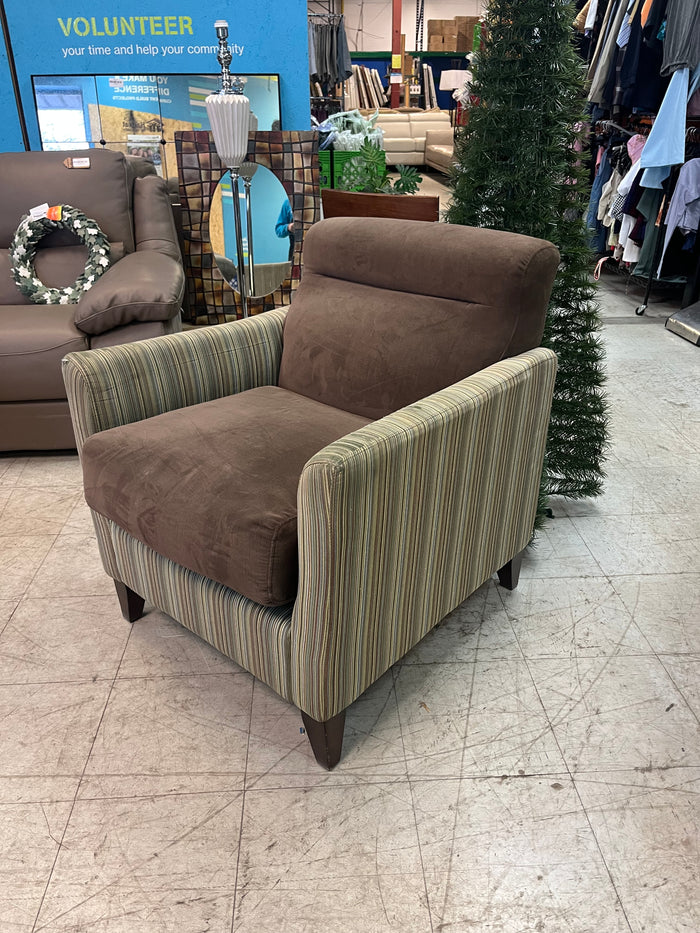 Brown/Olive Patterned Armchair
