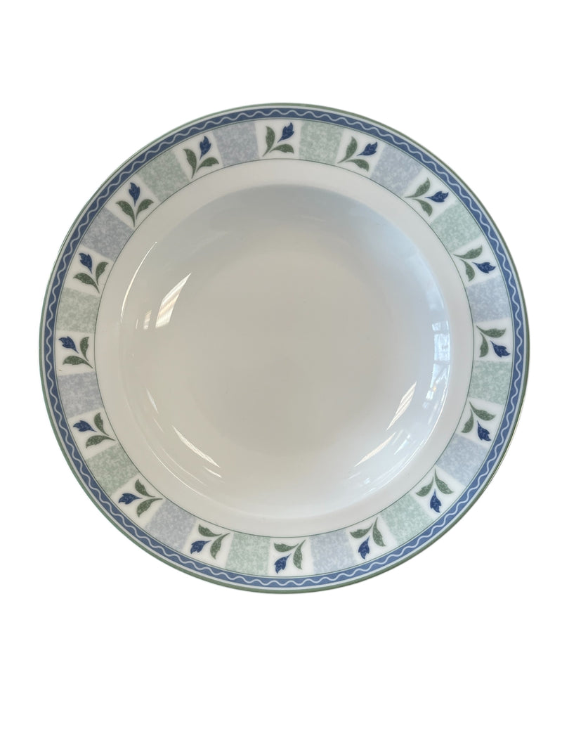 Gaiety by Oneida 58 Piece Dishware Set