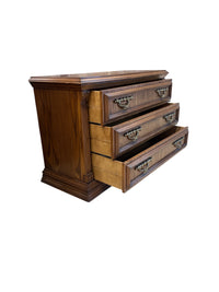 Traditional Three Drawer Dresser With Fluted Corner Columns