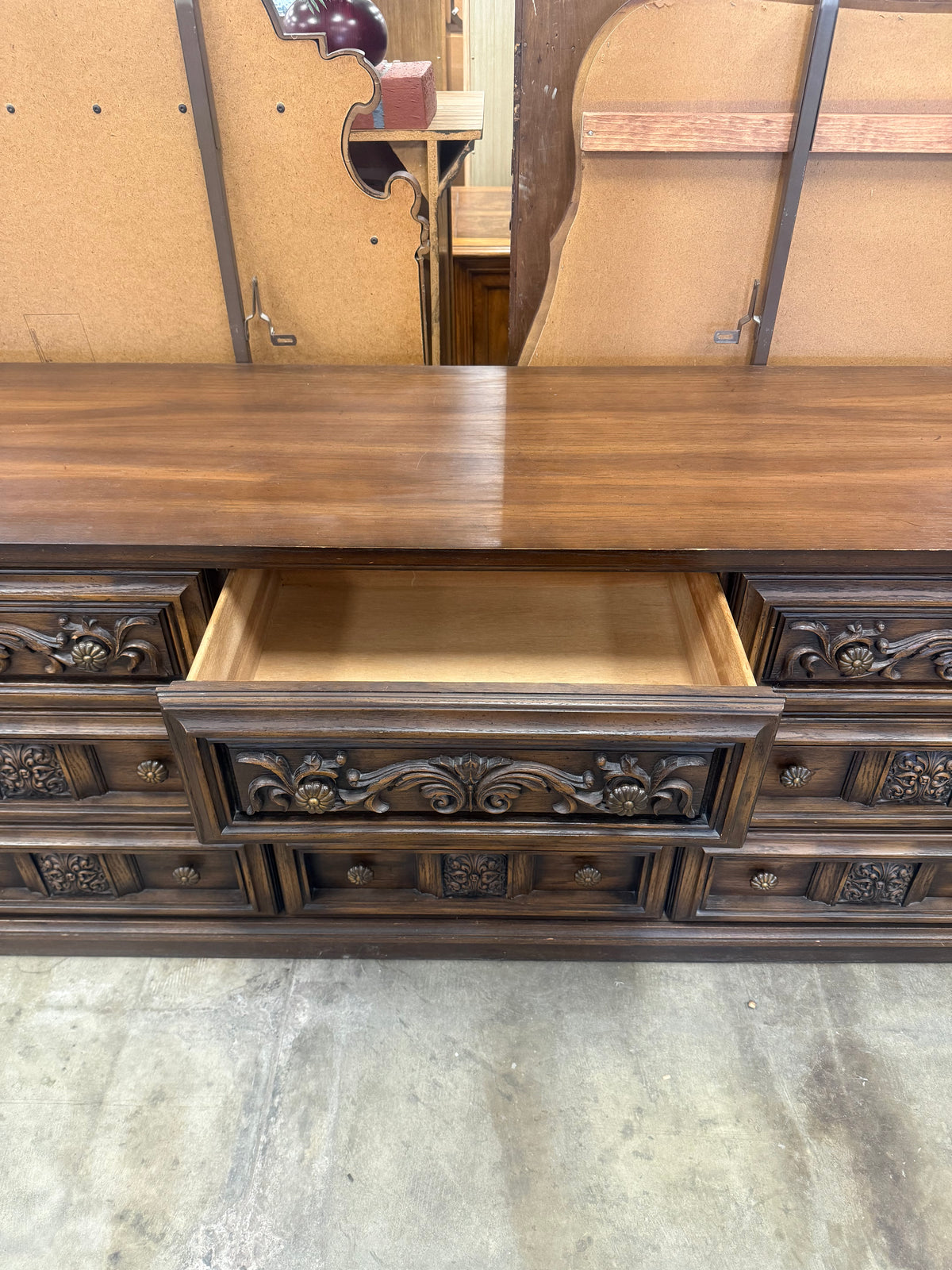 Vintage Mediterranean 9-Drawer Styled Dresser