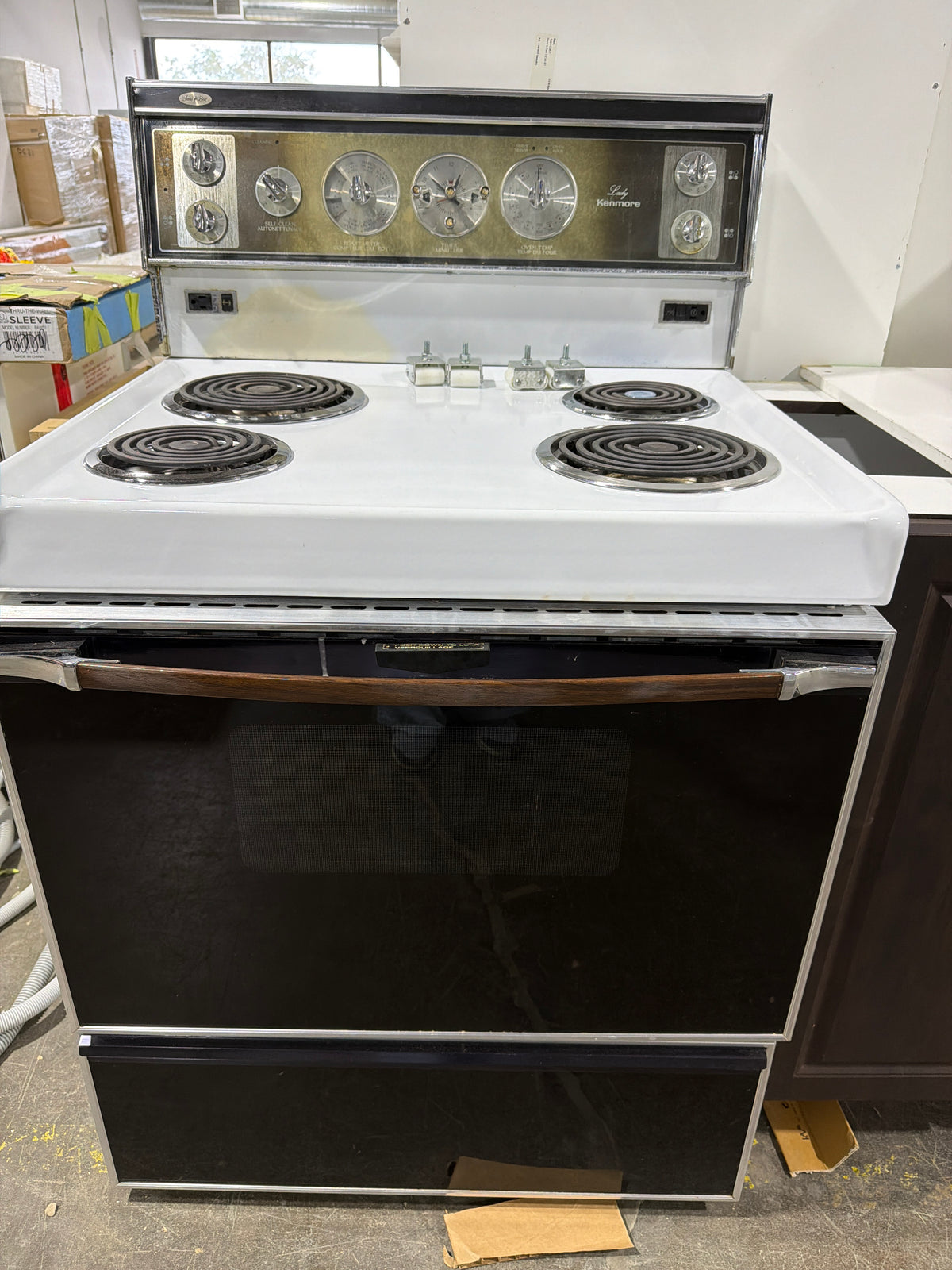 Vintage Sears Lady Maytag 70's Electric Stove / Movie Prop