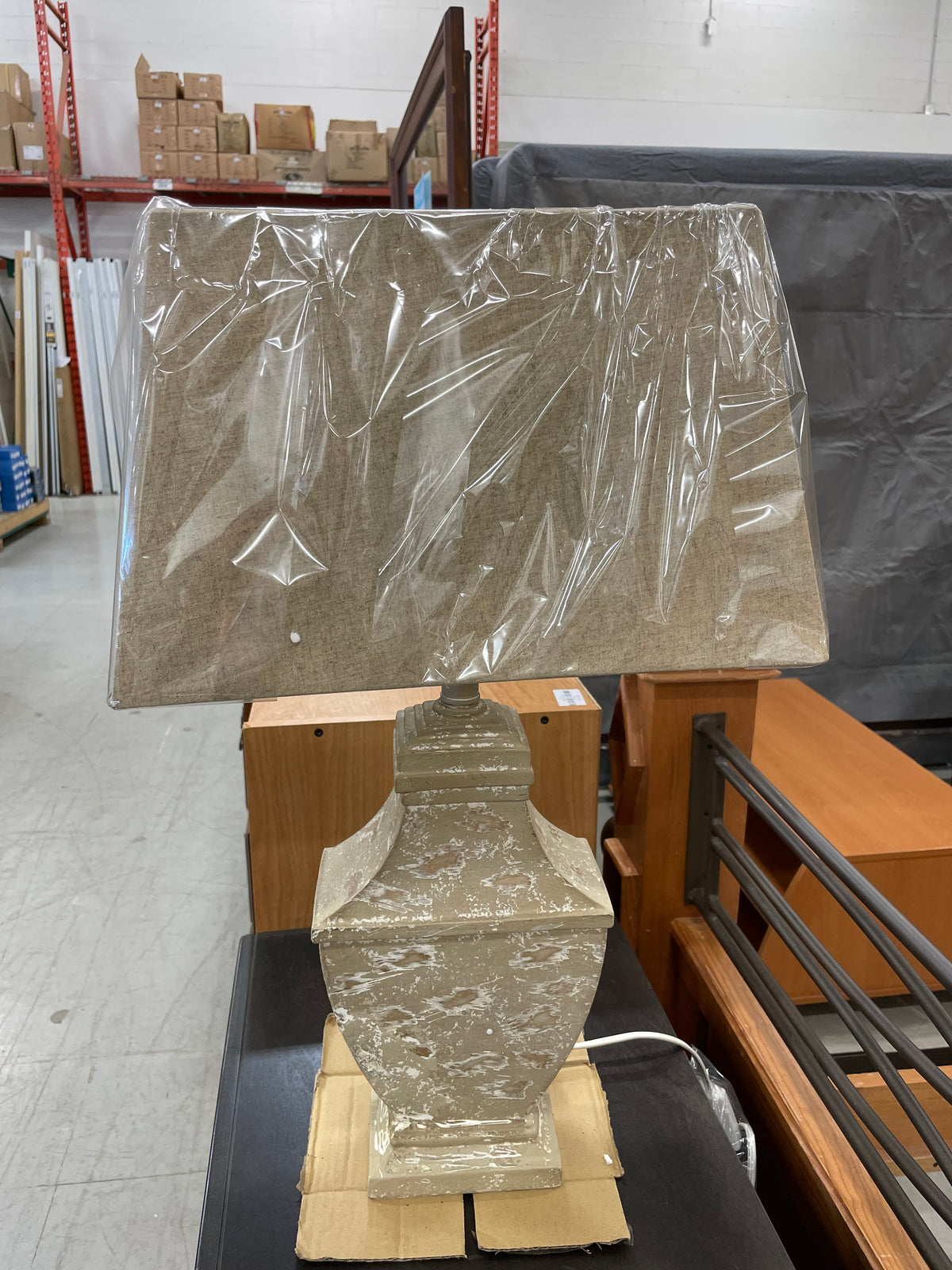 2-tone Pottery Base Table Lamp with Taupe Shade