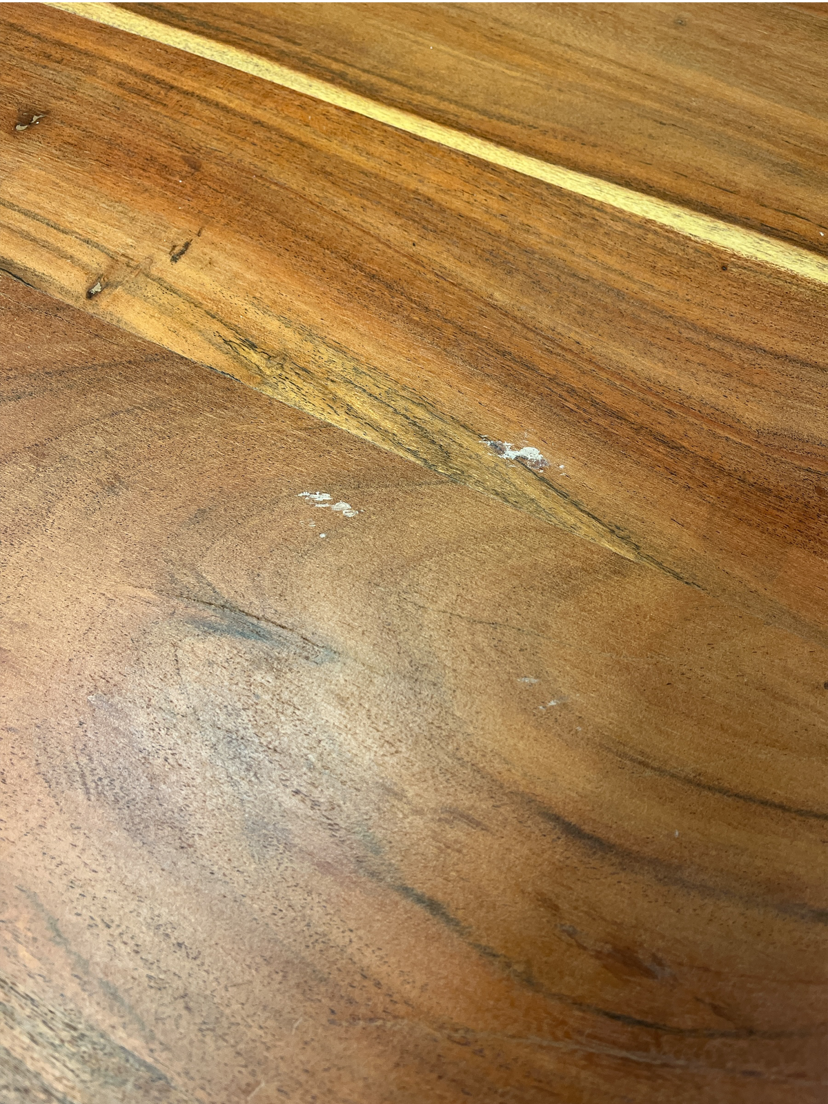 Structube Live Edge Table