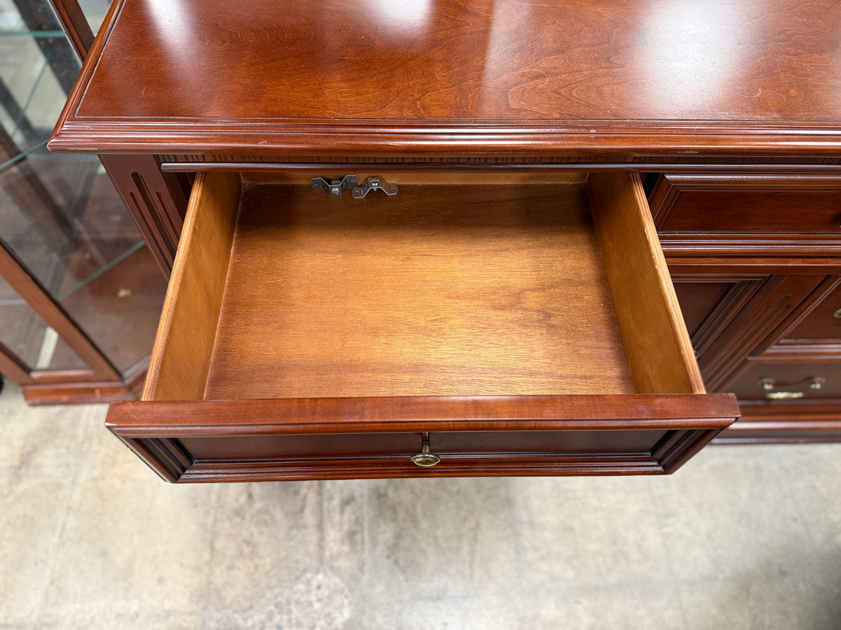 Grand Mahogany 6-Drawer Dresser with Mirror