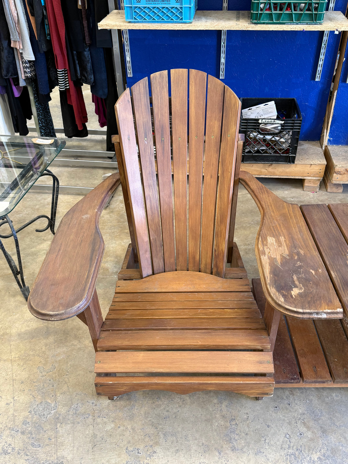 All Things Cedar Tete-a-Tete Set