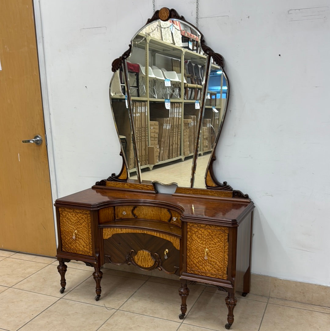 Bronte Dressing Vanity