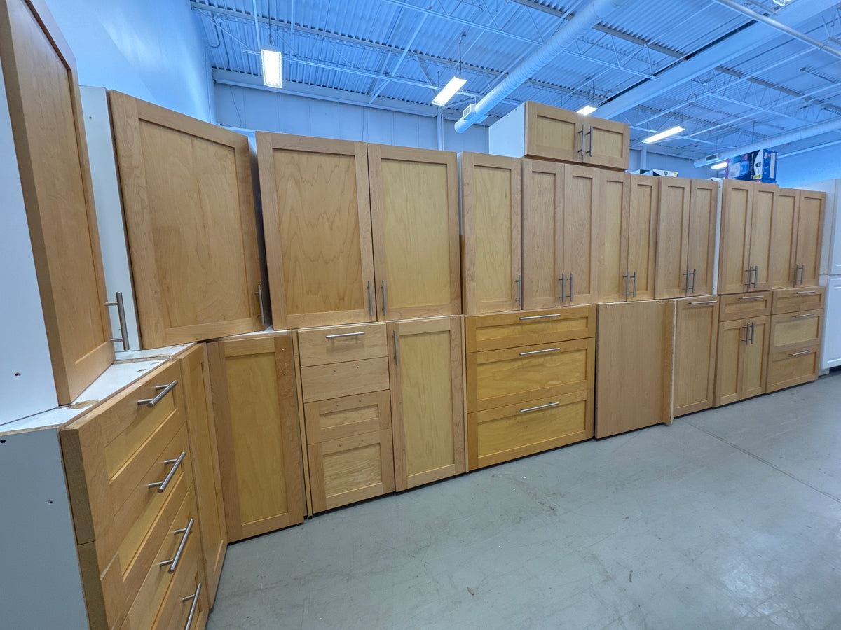 Natural Wood Shaker-Style Cabinets - 17 Pieces