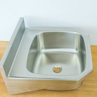 Wall Hung Wash Basin