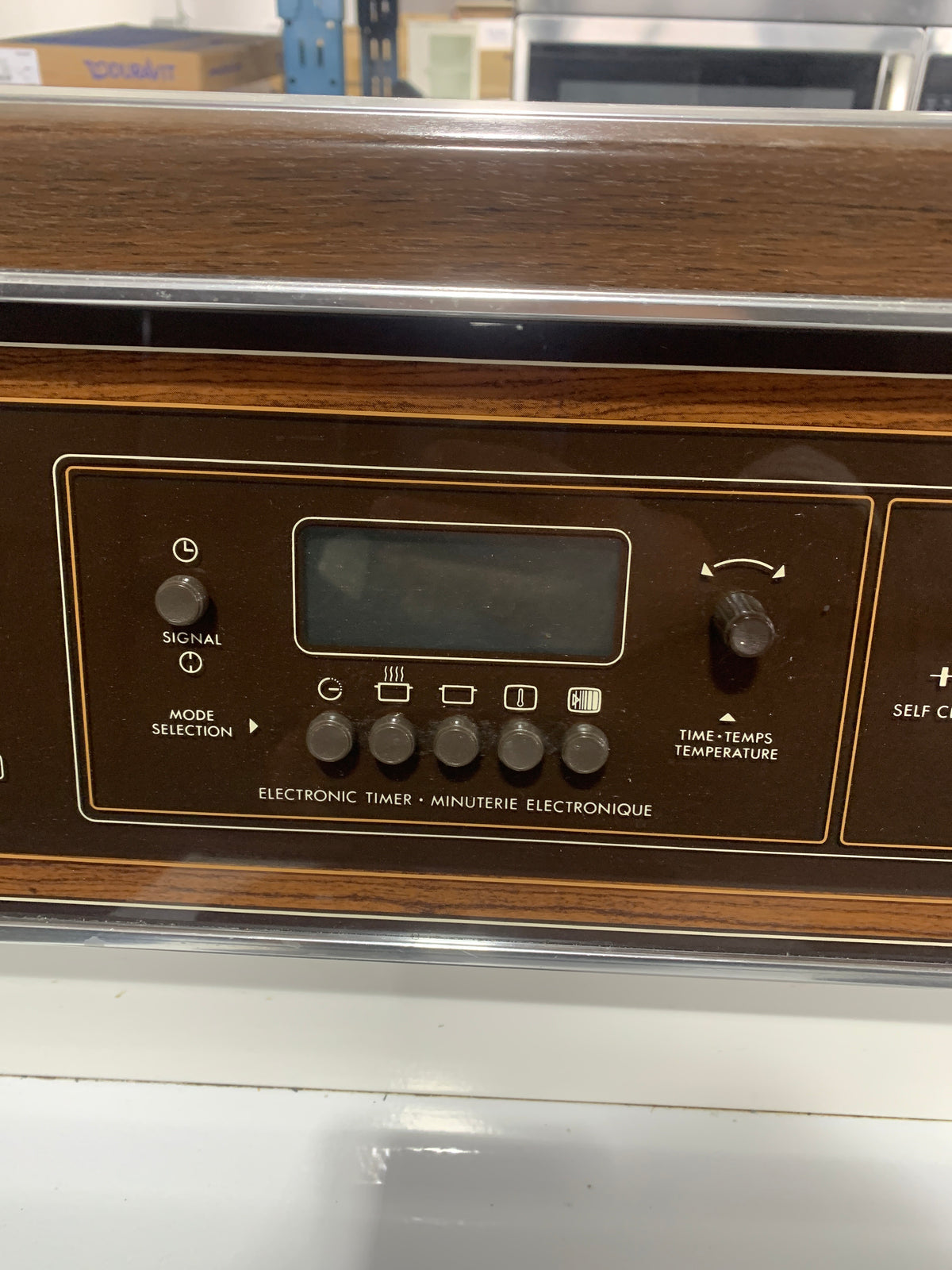 Freestanding Electric Range #AM9