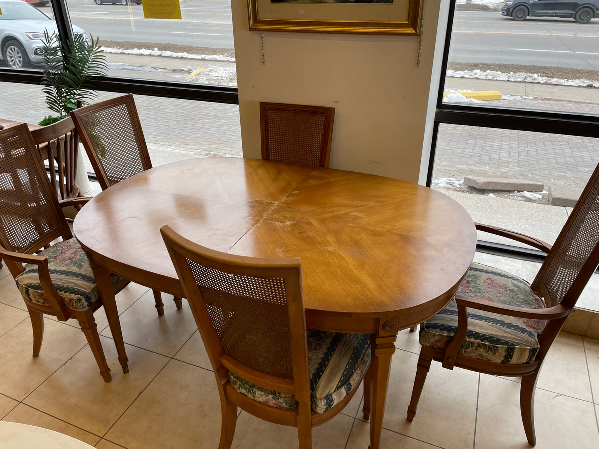 Vintage Dining Table with 5 Chairs