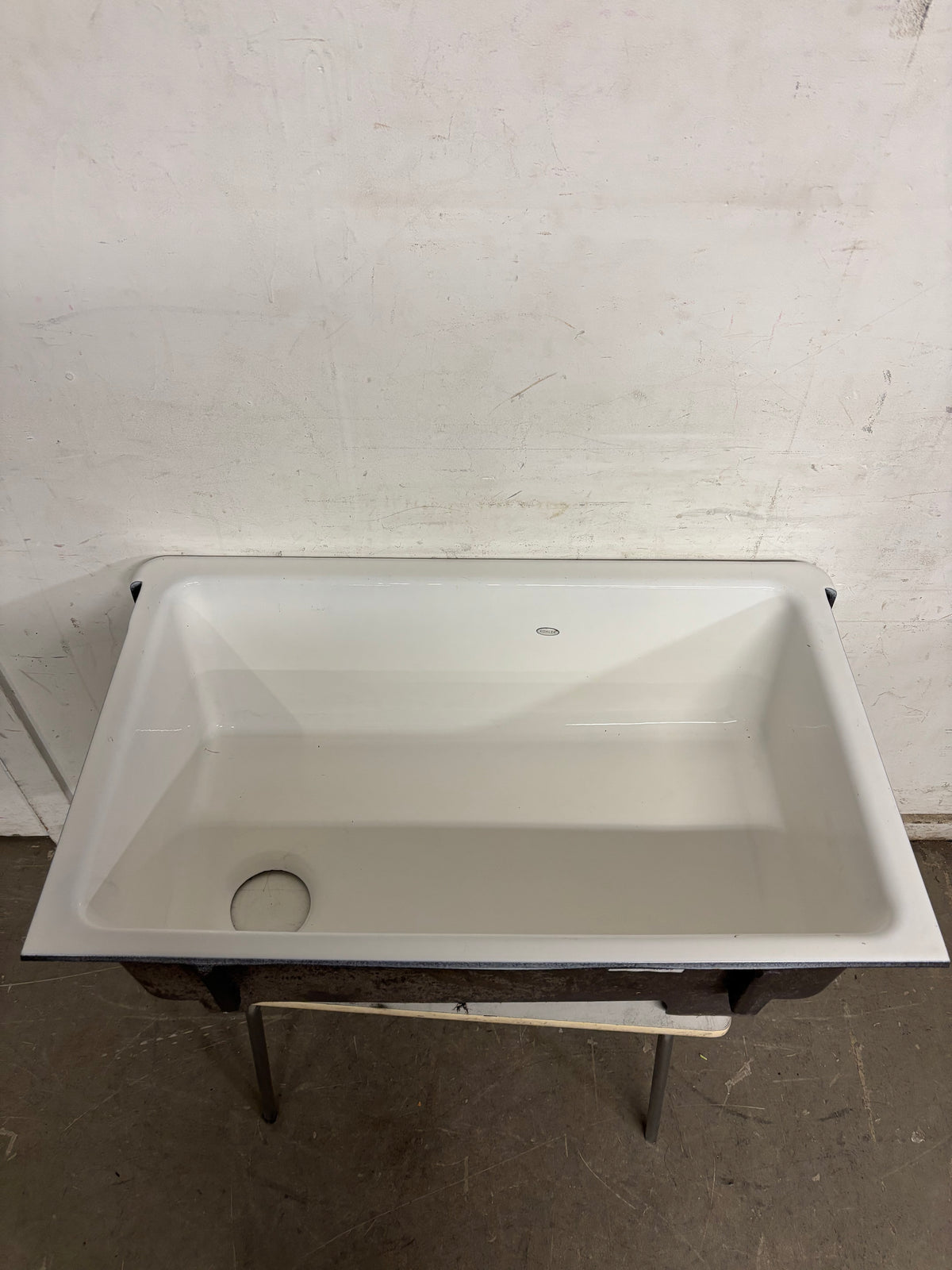 35”W Kohler White Farmhouse Sink