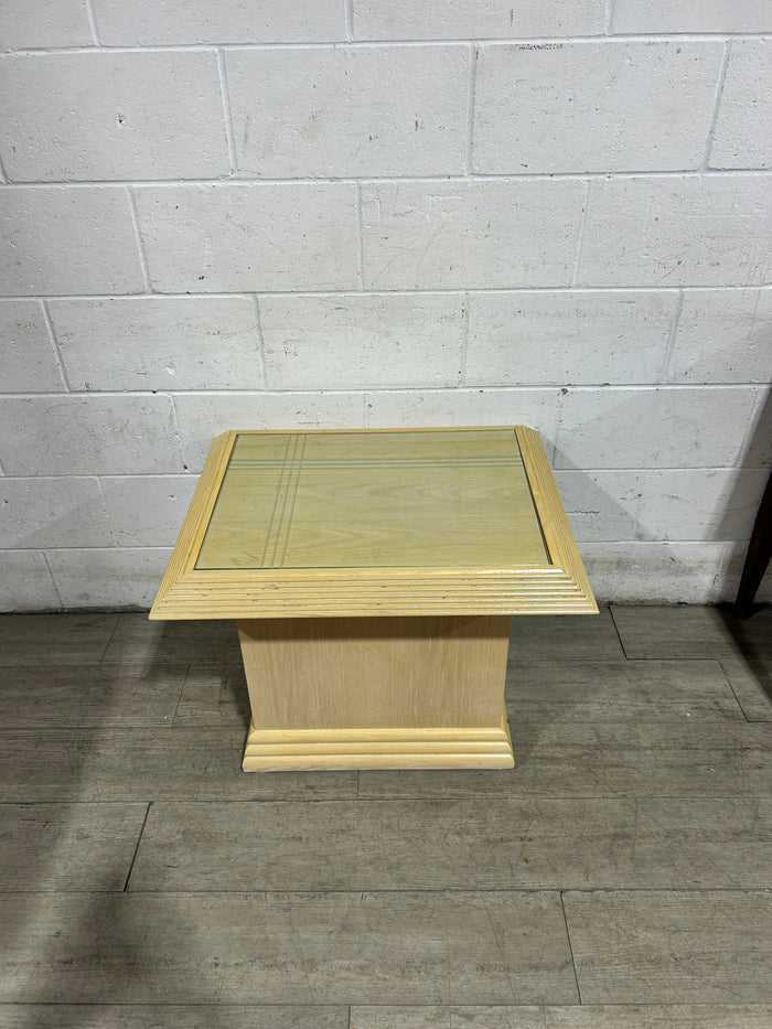 Mello End Table
