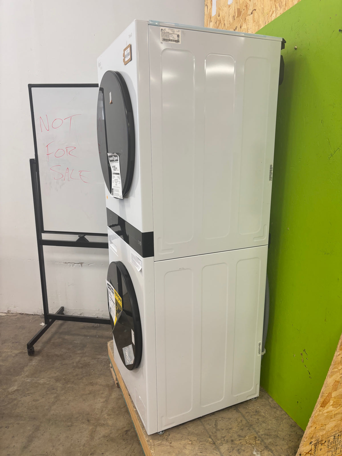 LG WKHC152HWA Laundry Center, AI DD, TurboWash 360, White colour