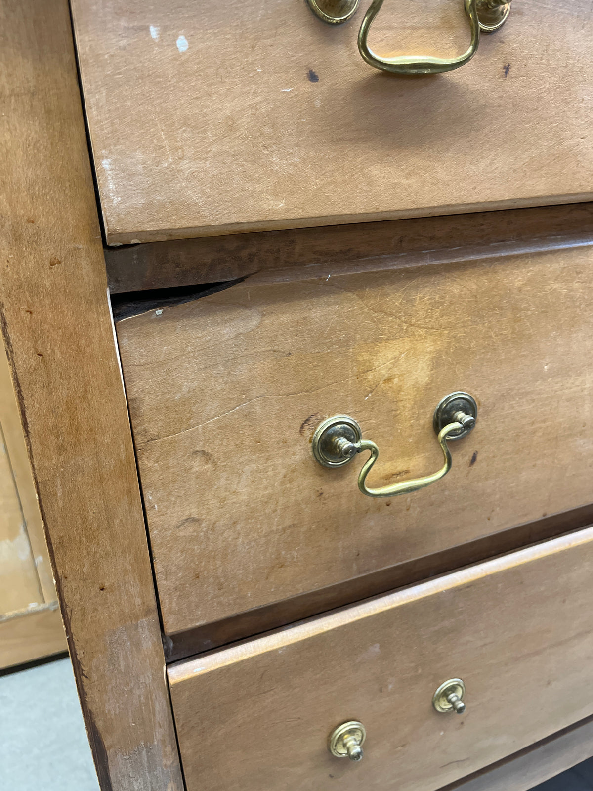 38"W 3-Drawer Dresser in Solid Wood