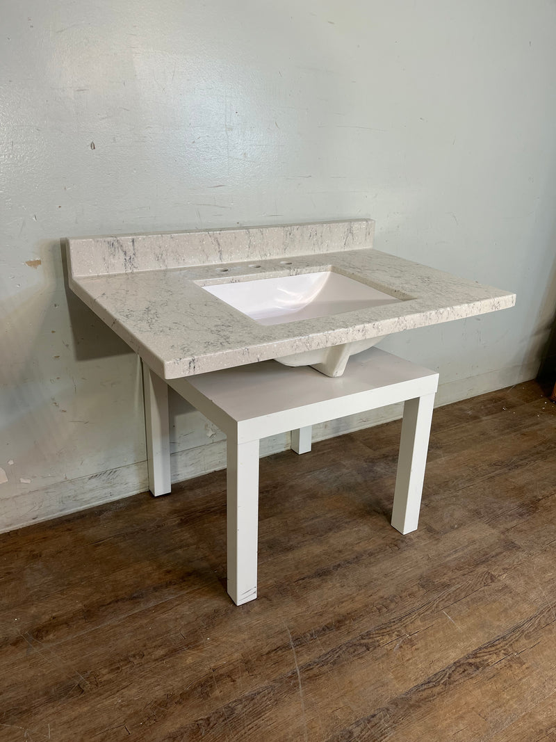 Vanity Counter Top in Arctic Snow