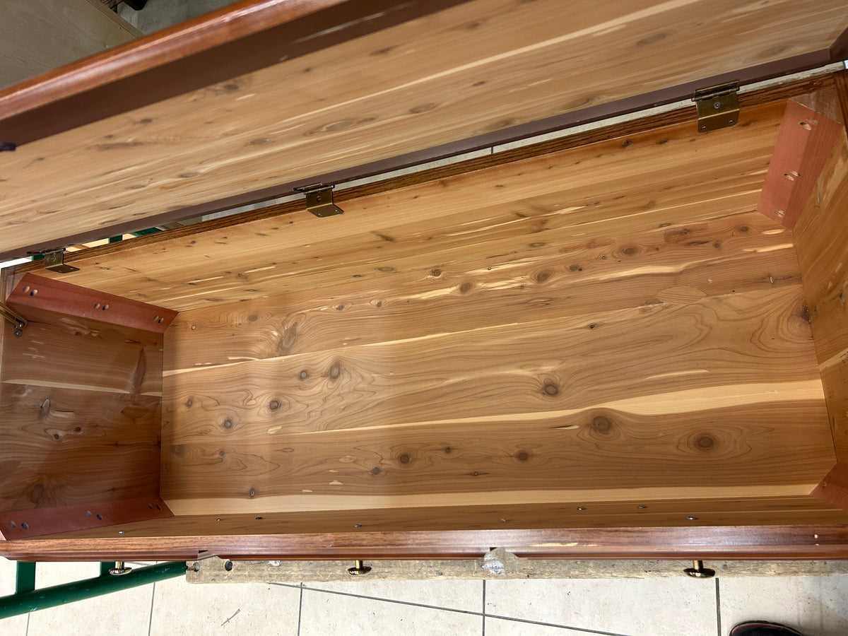 Coffre Cedar Chest