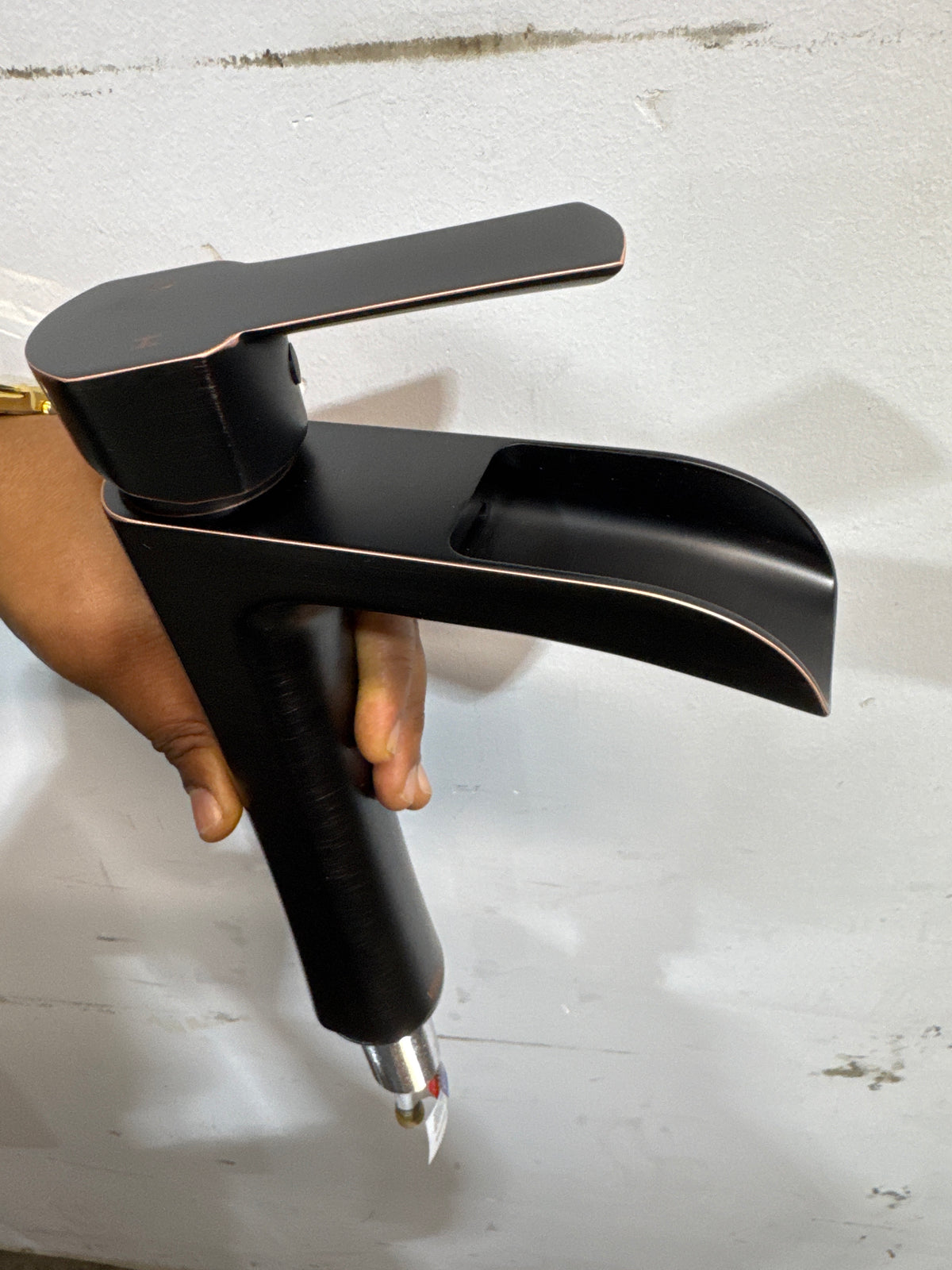 VIGO Vessel Sink Single Hole Bronze Faucet