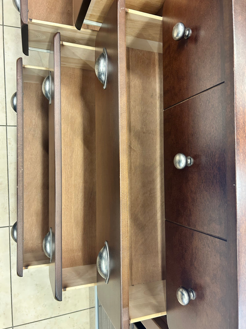 Piedmont Dresser