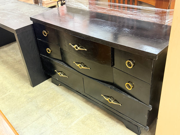 Black Wooden 8-Drawer Dresser