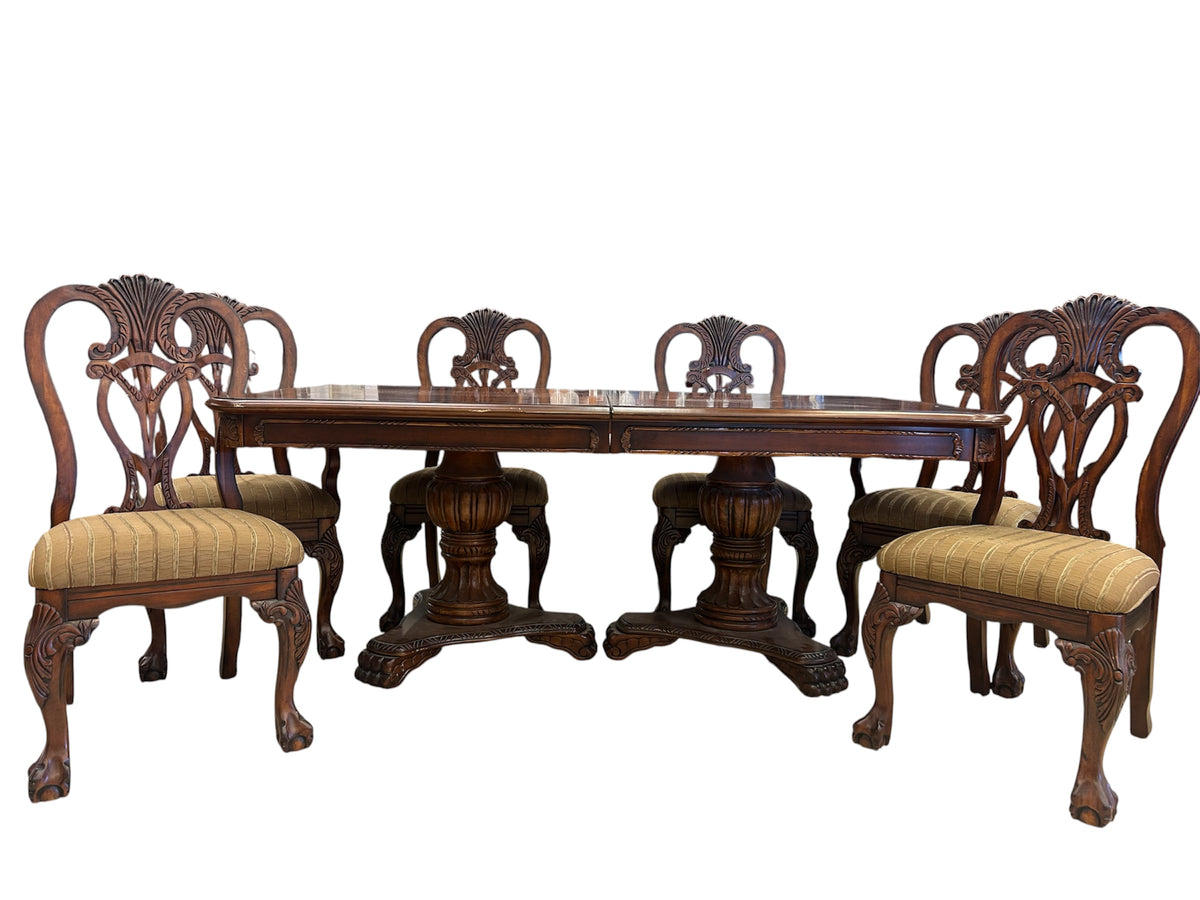 Flavia Extendable Dining Set with 6 chairs