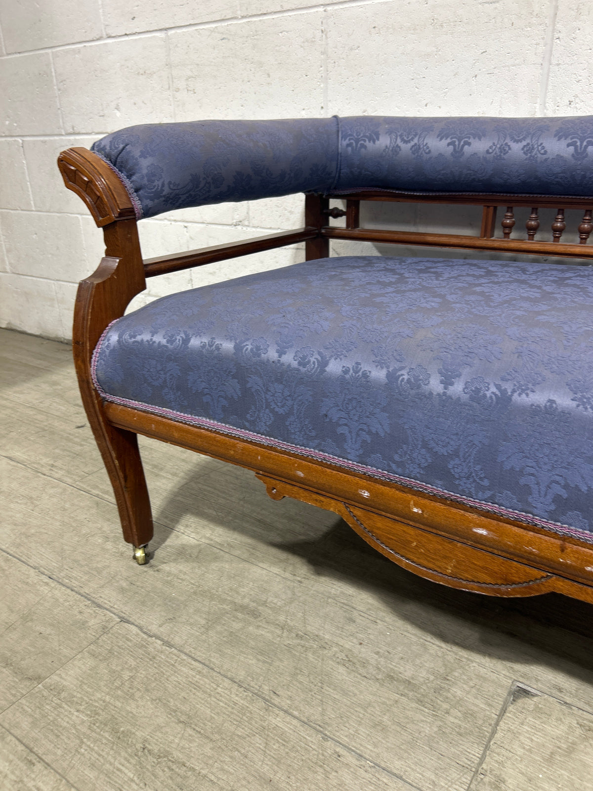 Royal Navy blue Lounge Chair