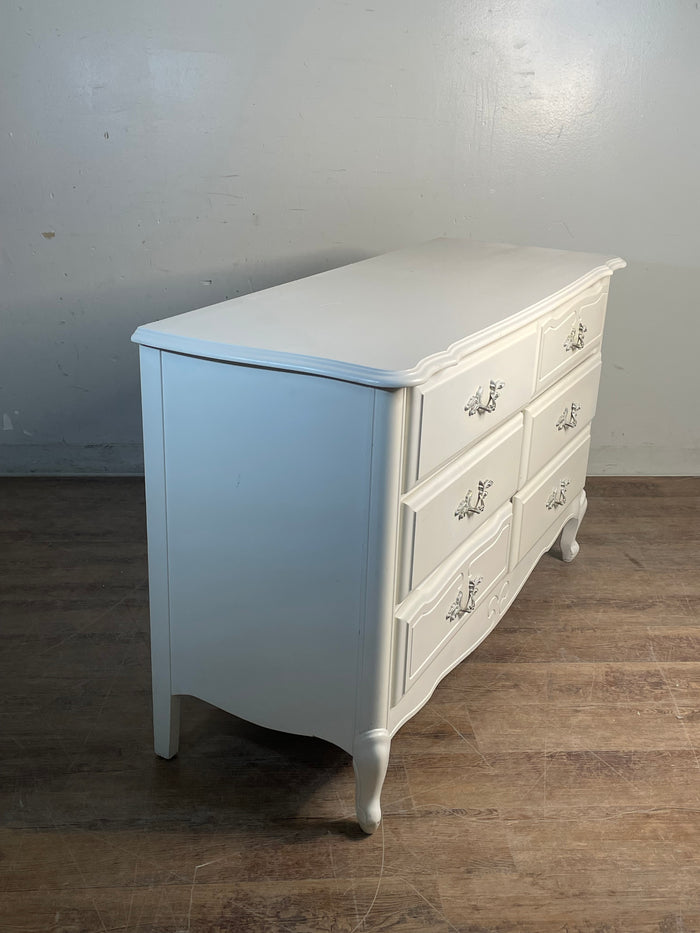 White Solid Wood 6-Drawer Dresser