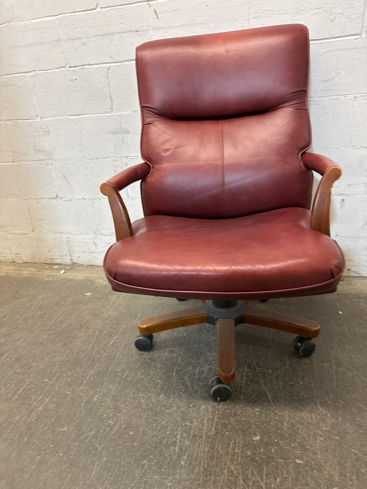 Vintage Leader Office Chair